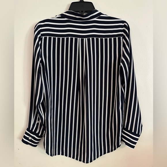 JCrew classic-fit silk shirt in stripe navy blue. Size 0. - Picture 8 of 13